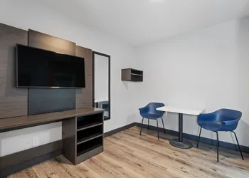 Southern Suites Pensacola Mobile hotel thumbnail 6