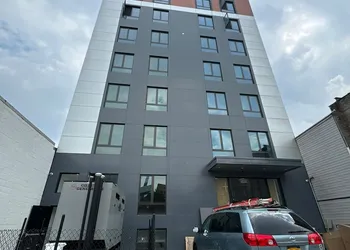 Lux Hotel hotel thumbnail 5