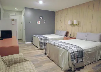 Pinnacle Lodge hotel thumbnail 2