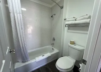 Sands Motel hotel thumbnail 6
