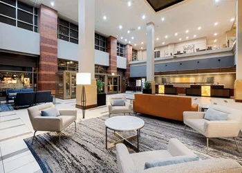 Embassy Suites by Hilton Chicago Downtown River North hotel thumbnail 2