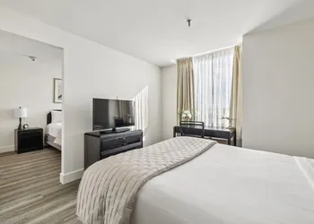 Dev Hotel and Conference Centre hotel thumbnail 6