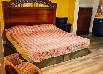 Harikrishna Midway Motel hotel thumbnail 2