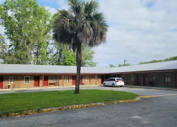 Harikrishna Midway Motel hotel thumbnail 5