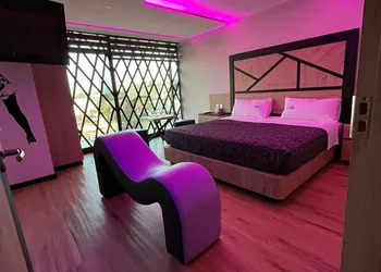 Hotel city lights hotel thumbnail 5