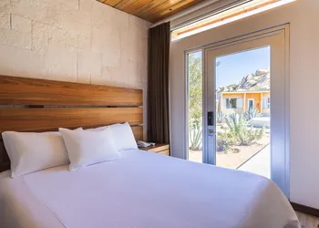 The Village at Oeno hotel thumbnail 8