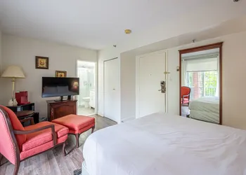 Le Domaine Chambre d'hôtel hotel thumbnail 3