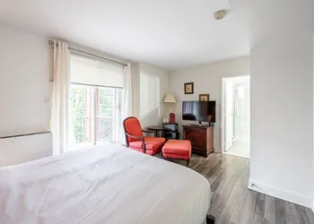 Le Domaine Chambre d'hôtel hotel thumbnail 6