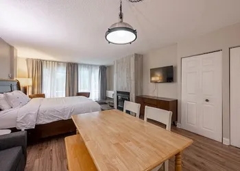 Le Domaine Chambre d'hôtel hotel thumbnail 8
