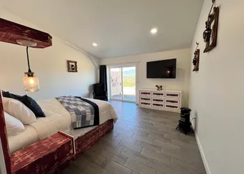 Blue Cow Guest Farm hotel thumbnail 5