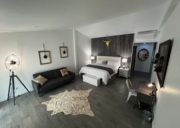 Blue Cow Guest Farm hotel thumbnail 8