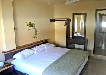 Mar Azul Suites 5ta Av hotel thumbnail 6