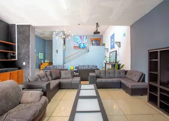 La Paz & Love Hostel hotel thumbnail 8