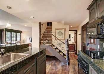 Rustic Mountain View 2Bedroom Condo- Lodge at Vail by RedAwning hotel thumbnail 7