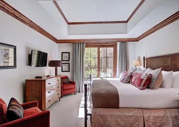 Exclusive 2BR Ritz-Carlton w Mountain Rustic Décor by RedAwning - Save 20% on 7+ Nights! hotel thumbnail 3