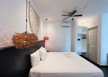 Coco Live Suites hotel thumbnail 7