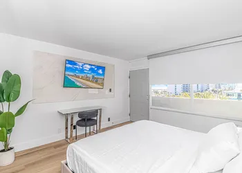 Fifth and Ocean hotel thumbnail 8