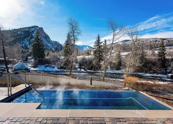Eagle River by Avantstay Located in the Westin hotel thumbnail 2