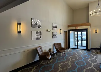Crossroads Hotel hotel thumbnail 2