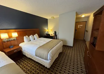 Crossroads Hotel hotel thumbnail 7