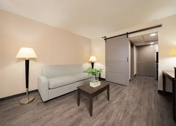 South Country Suites hotel thumbnail 7