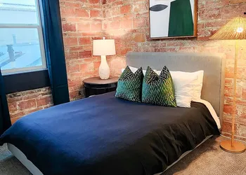 Speakeasy Suites hotel thumbnail 7