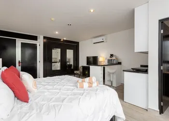 TJ Boutique Suites hotel thumbnail 4