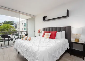 TJ Boutique Suites hotel thumbnail 8