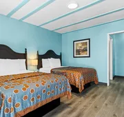Rodeway Inn & Suites North Hollywood Burbank Airport - Universal Area hotel detail image 4