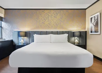 Hudson Yards Hotel hotel thumbnail 4