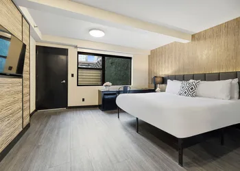 Hudson Yards Hotel hotel thumbnail 7