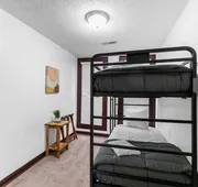 Private Pool and Renovated Home hotel detail image 3