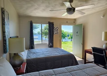 Lake Hudson Inn hotel thumbnail 2