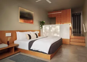 Frame Hotel - SoCo hotel thumbnail 2