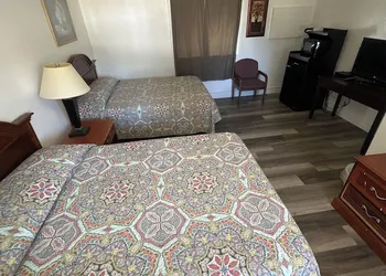 Adriatic hotel thumbnail 4