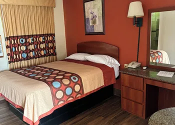 Snowbird Motel hotel thumbnail 2