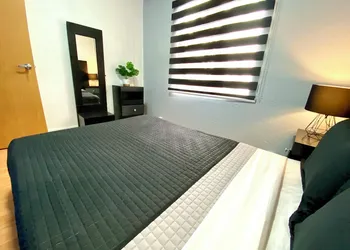 RHM - World Trade Center hotel thumbnail 8