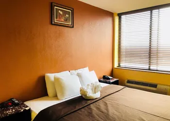 The Vue Hotel Express hotel thumbnail 6