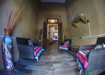 Hospedaje La Mexicana hotel thumbnail 6