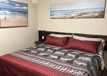 Crater Lake Gateway - Highway 140 hotel thumbnail 8