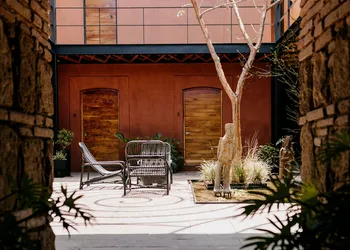 Spira Hotel hotel thumbnail 2