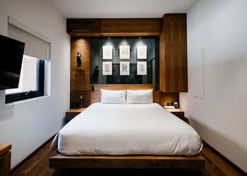 Spira Hotel hotel thumbnail 8