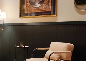 The Delegate hotel thumbnail 6