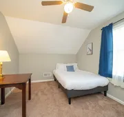 The Garnet Goliath hotel detail image 4