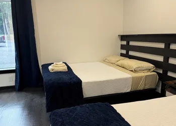 Golden Pond Cabins hotel thumbnail 5