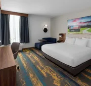 La Quinta Inn & Suites By Wyndham San Antonio At The Rim hotel detail image 5