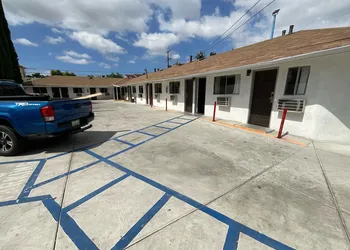 State Motel hotel thumbnail 7