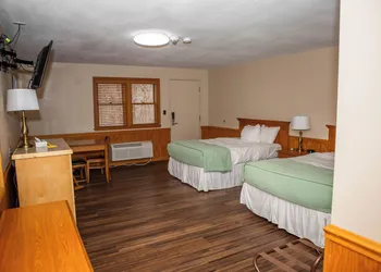 Montauk Lodge hotel thumbnail 5