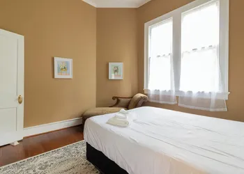 Columbus Goldfinch Mansion hotel thumbnail 4