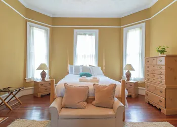 Columbus Goldfinch Mansion hotel thumbnail 6
